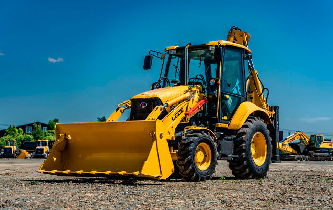 Экскаватор-погрузчик LGCE BB77F