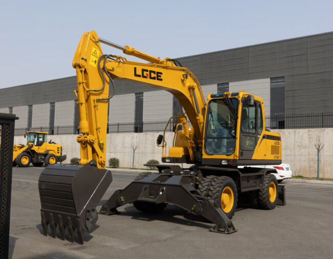 Экскаватор колесный LGCE E7150H